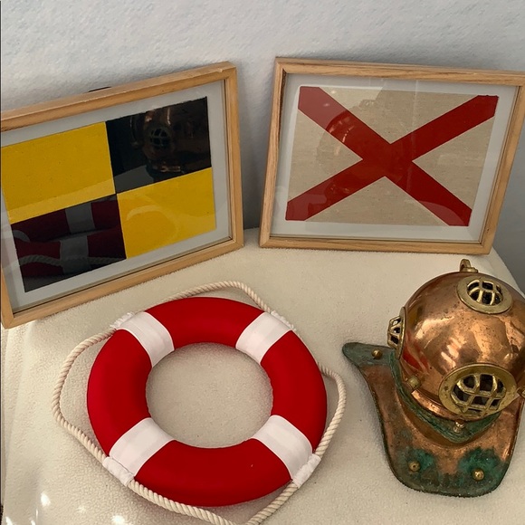 Nautical Flag/Vintage Diver Helmet Decor Set - Picture 2 of 11